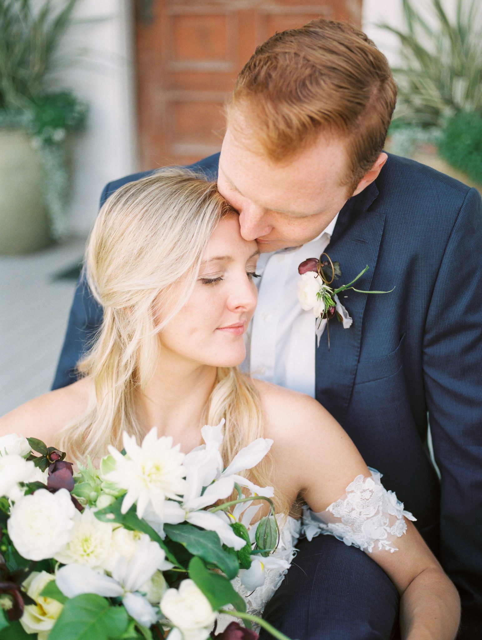 Barr Mansion Wedding | Austin Wedding Photographer Mackenzie Reiter